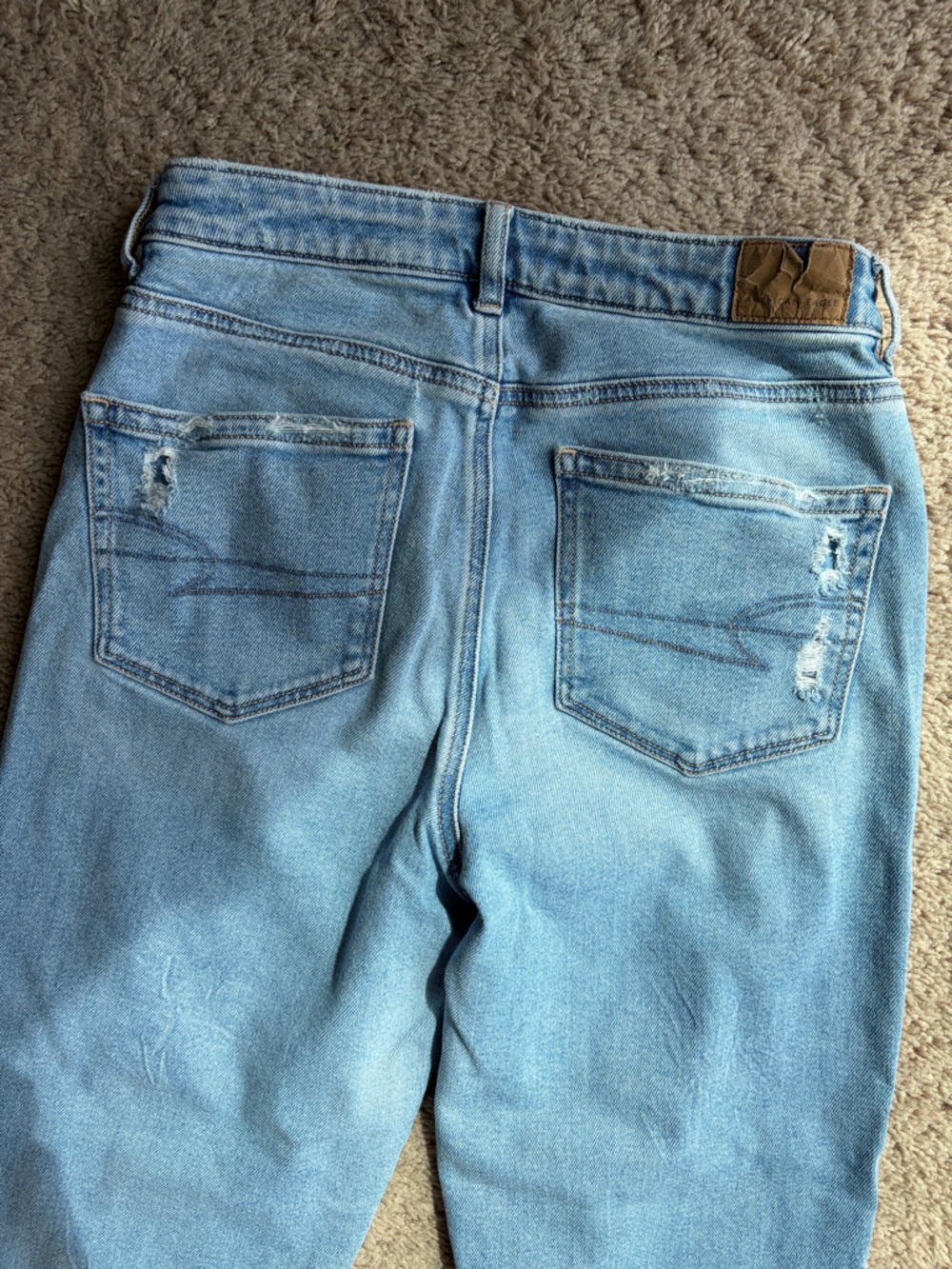 American Eagle Mom Straight Jean | 6 Short | Distressed - Picture 10 of 11